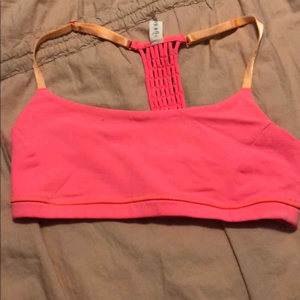 Lululemon size 6 sports bra!